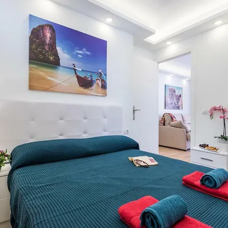 263 Precious With Terrace, Free Wifi Сasa de vacaciones *